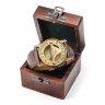 Наручные солнечные часы с компасом в деревянной коробке